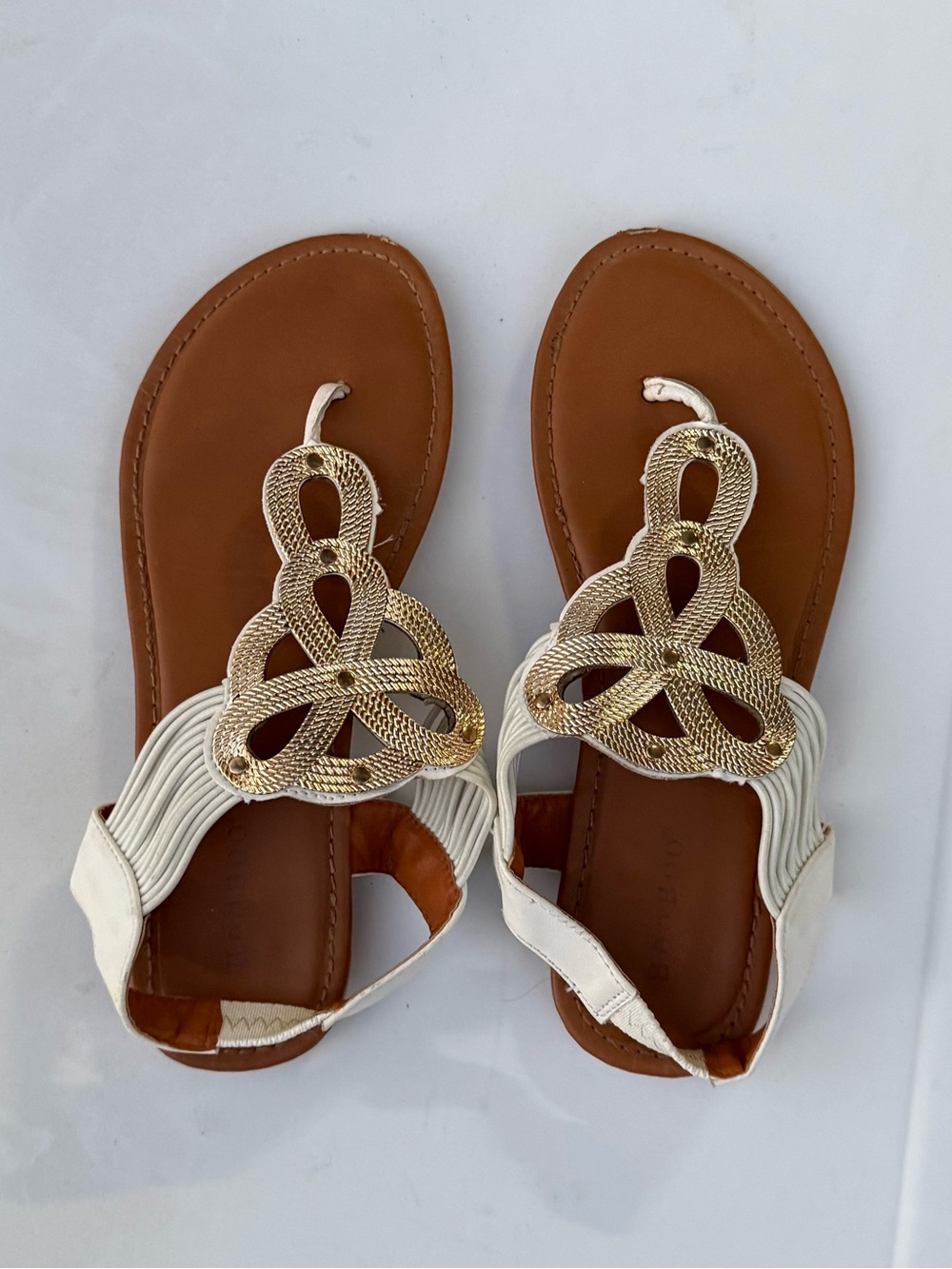 BAMBOO White Sandals with Gold Knot Accent